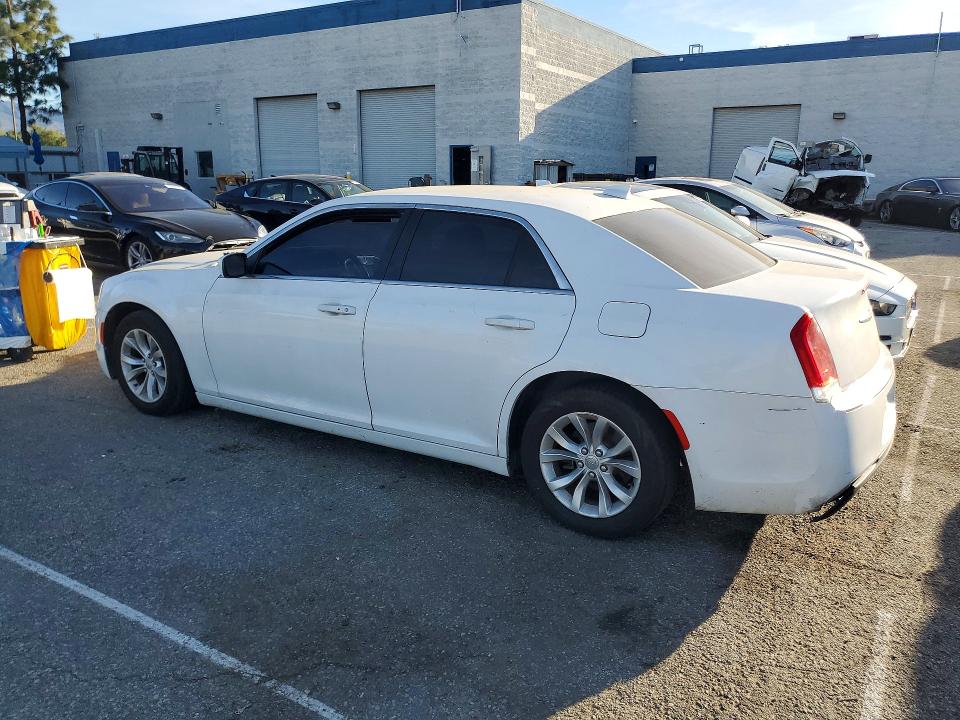Продажа на аукционе авто 2015 Chrysler 300, vin: 2C3CCAAG2FH872212, номер лота: 79267015