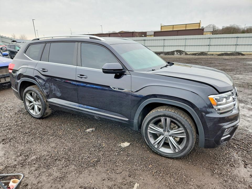 77984615 :رقم المزاد ، 1V2RR2CA0KC565443 vin ، 2019 Volkswagen Atlas مزاد بيع