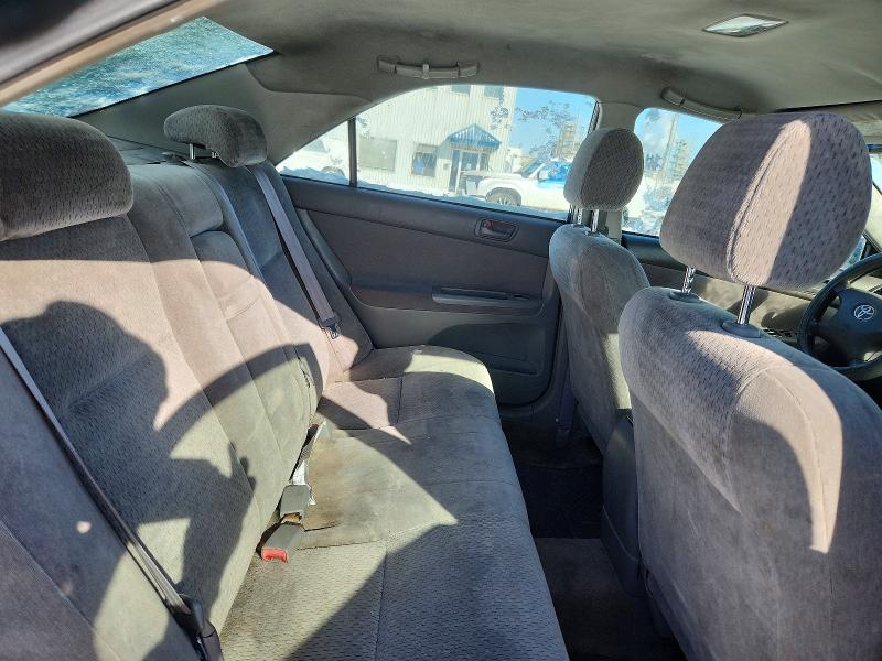 76669515 :رقم المزاد ، JTDBE32K320069231 vin ، 2002 Toyota Camry مزاد بيع