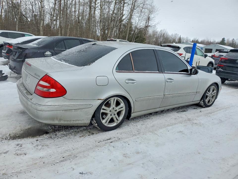 2004 Mercedes-benz E მანქანა იყიდება აუქციონზე, vin: WDBUF83J04X112828, აუქციონის ნომერი: 76794335