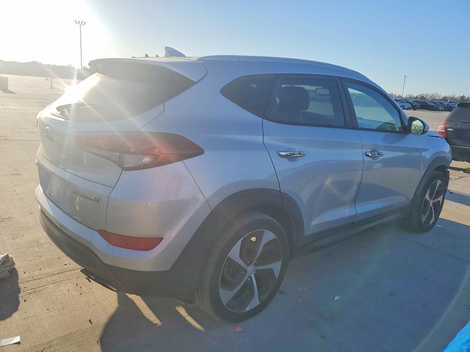 Aukcja sprzedaży 2016 Hyundai Tucson, vin: KM8J33A25GU212632, numer aukcji: 76670865