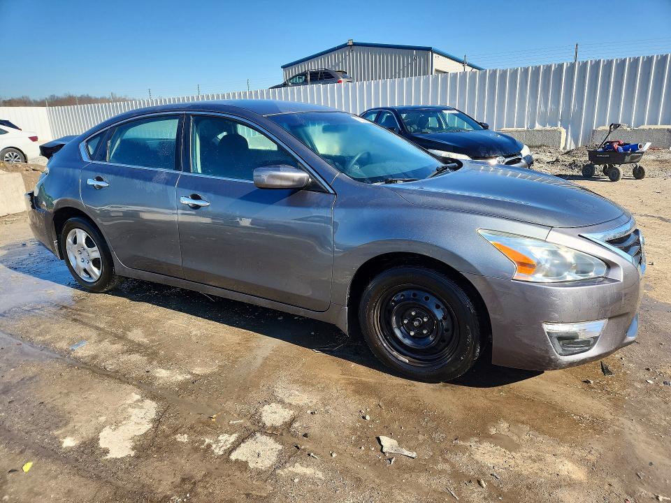 2015 Nissan Altima მანქანა იყიდება აუქციონზე, vin: 1N4AL3AP3FN888284, აუქციონის ნომერი: 75303055