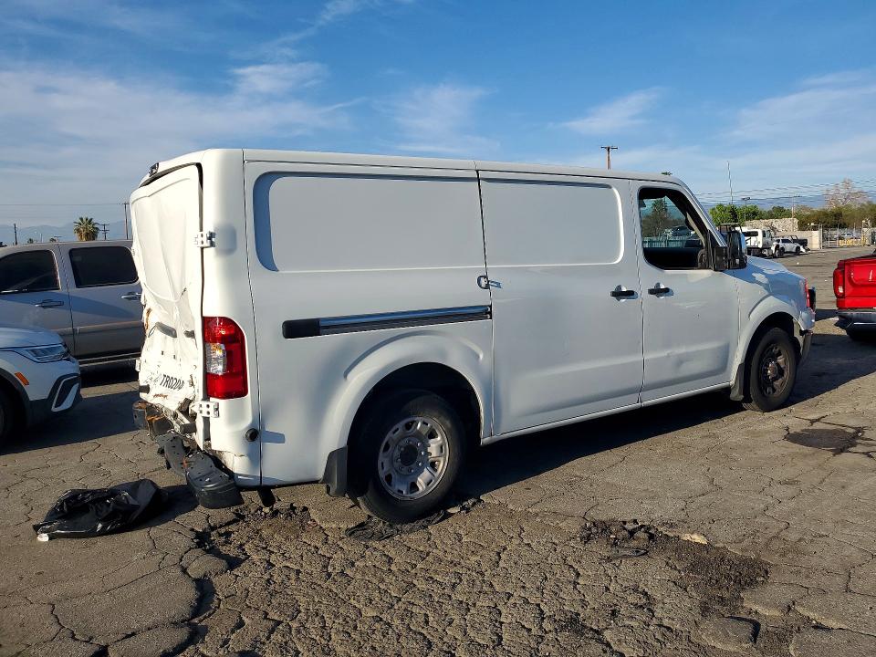 75285205 :رقم المزاد ، 1N6AF0KY7JN816971 vin ، 2018 Nissan Nv مزاد بيع