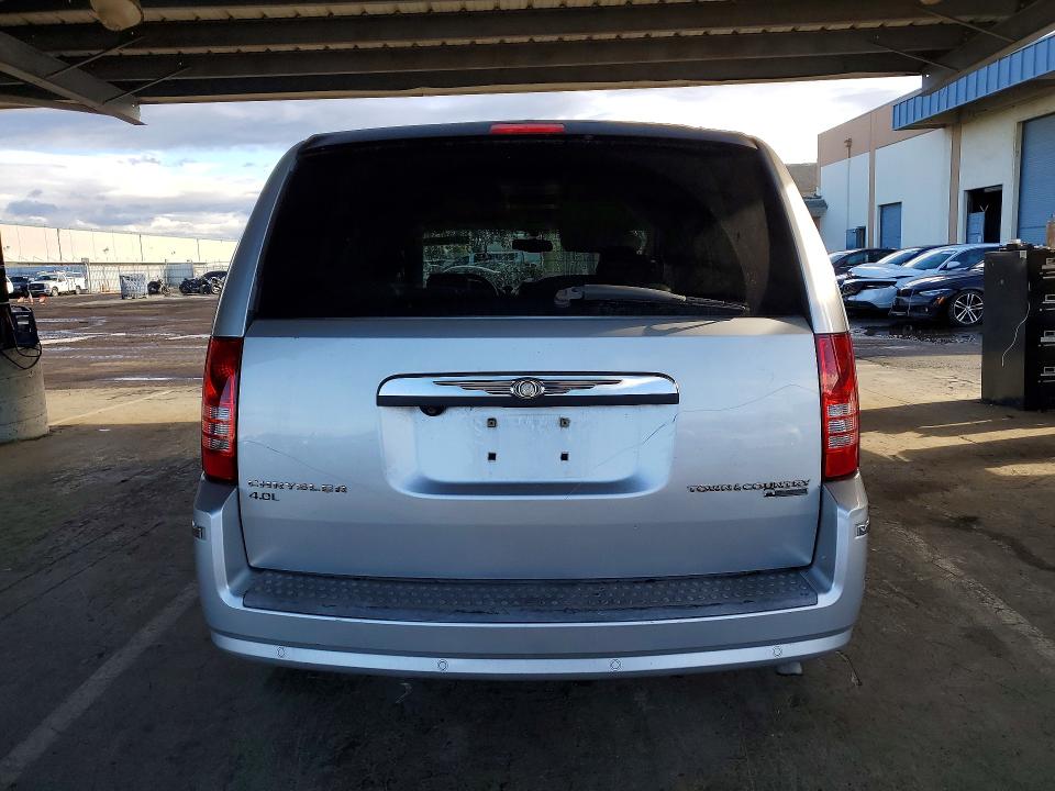 2010 Chrysler Town & Country მანქანა იყიდება აუქციონზე, vin: 2A4RR6DX6AR148209, აუქციონის ნომერი: 76942005