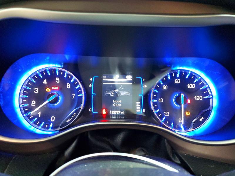 76901325 :رقم المزاد ، 2C4RC1FG1JR295299 vin ، 2018 Chrysler Pacifica مزاد بيع