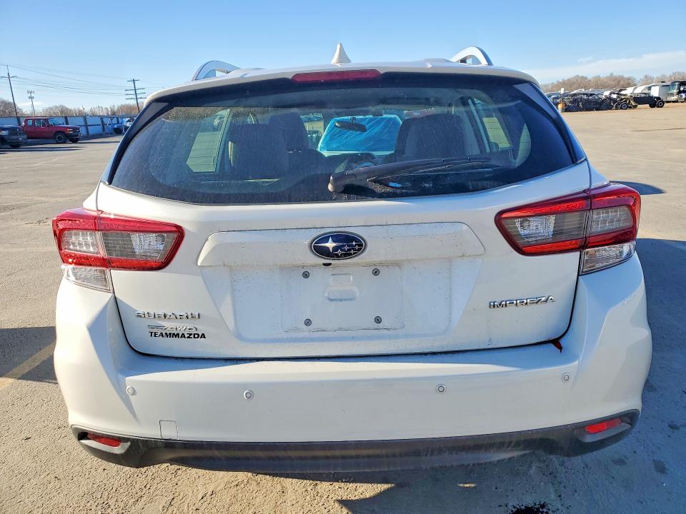 76460645 :رقم المزاد ، 4S3GTAT6XN3700125 vin ، 2022 Subaru Impreza مزاد بيع