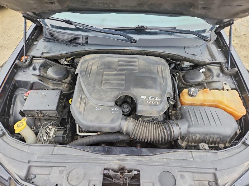 77611215 :رقم المزاد ، 2C3CA5CG7BH537404 vin ، 2011 Chrysler 300 مزاد بيع