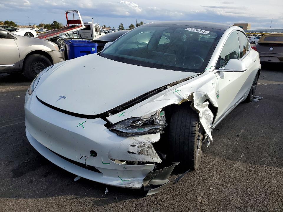 Auction sale of the 2020 Tesla Model 3, vin: 5YJ3E1EA5LF740302, lot number: 77164015