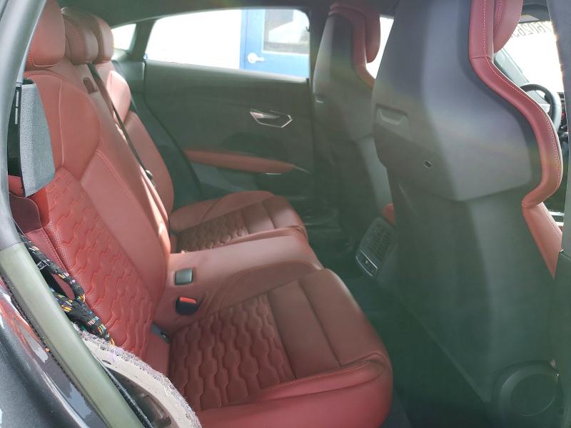 77602655 :رقم المزاد ، WAUBHBFWXP7901139 vin ، 2023 Audi Rs E-tron Gt مزاد بيع