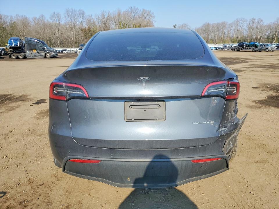 77182085 :رقم المزاد ، 7SAYGDEE3NA016681 vin ، 2022 Tesla Model Y مزاد بيع
