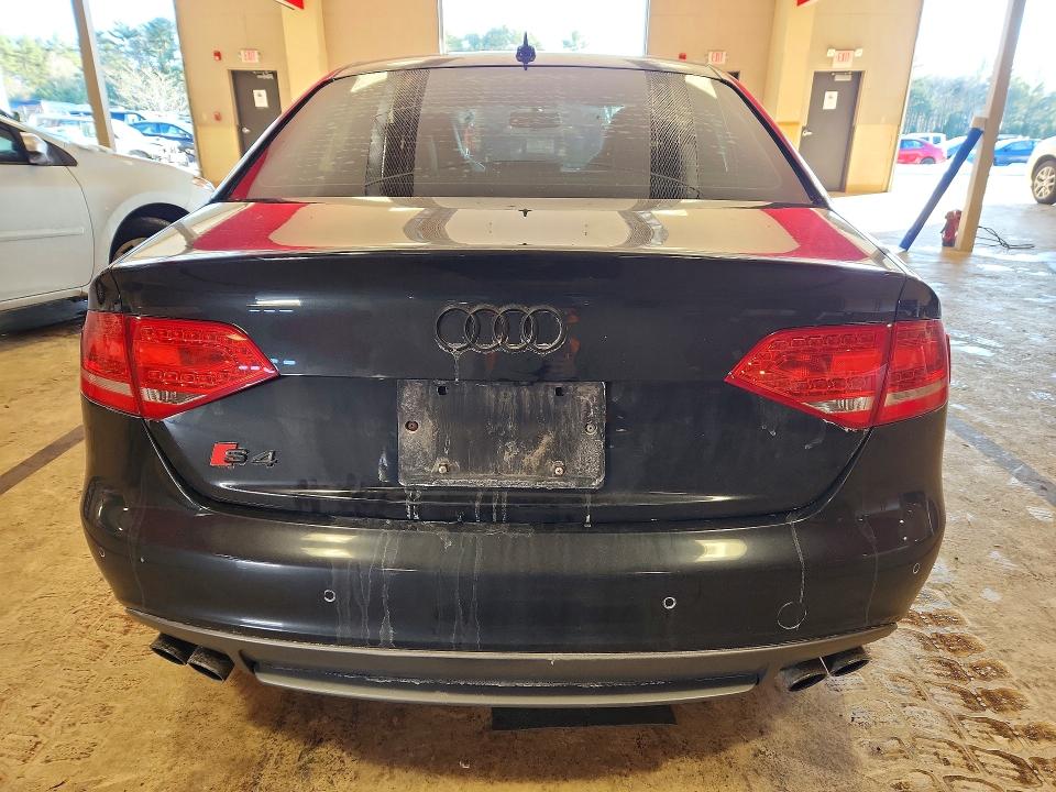 77034795 :رقم المزاد ، WAUMGAFL8CA047471 vin ، 2012 Audi S4 مزاد بيع