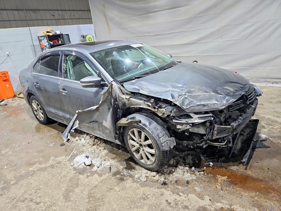 77183295 :رقم المزاد ، 3VWDX7AJ4DM260222 vin ، 2013 Volkswagen Jetta مزاد بيع