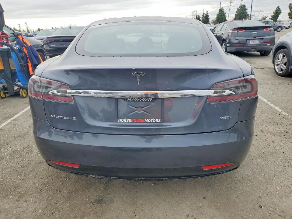 2018 Tesla Model S მანქანა იყიდება აუქციონზე, vin: 5YJSA1E20JF282651, აუქციონის ნომერი: 76983835