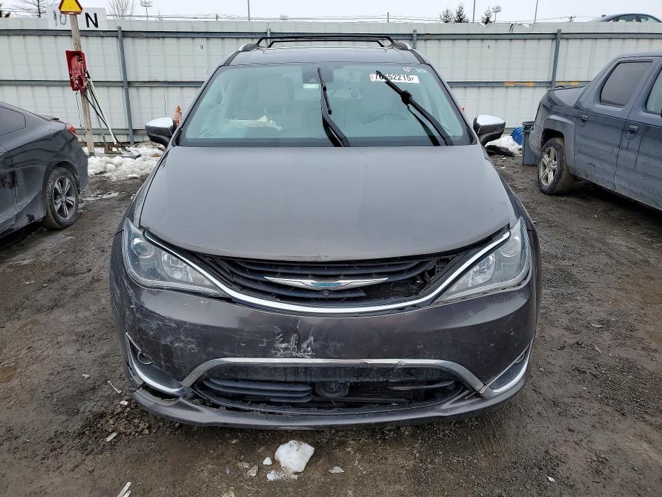 76552215 :رقم المزاد ، 2C4RC1N78JR258297 vin ، 2018 Chrysler Pacifica مزاد بيع