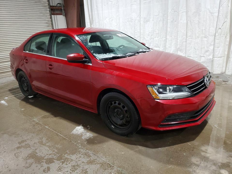 78494385 :رقم المزاد ، 3VW167AJ4HM256313 vin ، 2017 Volkswagen Jetta مزاد بيع