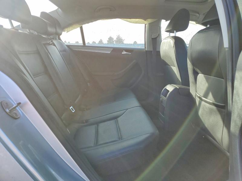 77389255 :رقم المزاد ، 3VWD07AJ9FM255718 vin ، 2015 Volkswagen Jetta مزاد بيع