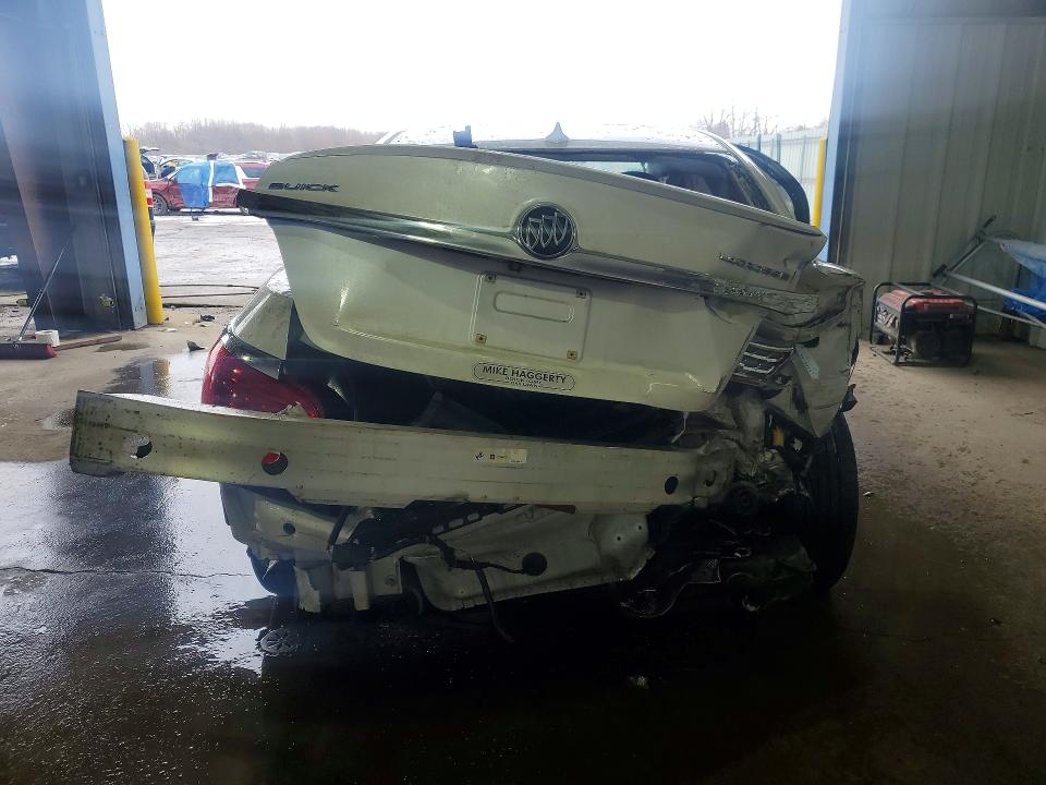 2015 Buick Lacrosse მანქანა იყიდება აუქციონზე, vin: 1G4GD5G32FF163833, აუქციონის ნომერი: 76384915