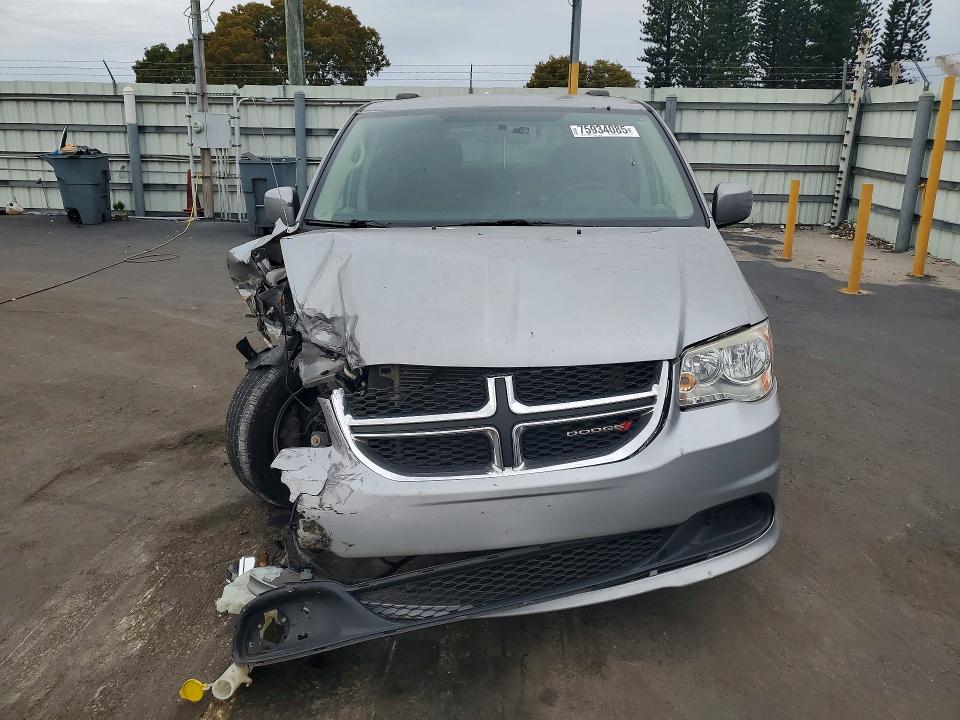 Auction sale of the 2015 Dodge Grand Caravan, vin: 2C4RDGCGXFR549104, lot number: 75934085