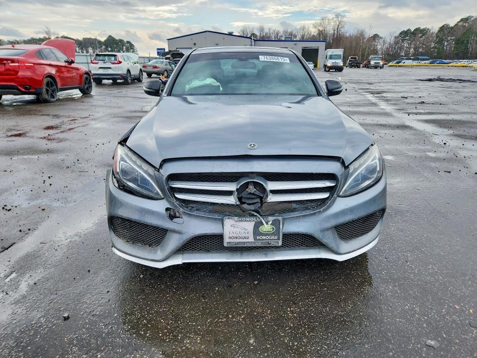 Продажа на аукционе авто 2018 Mercedes-benz C, vin: 55SWF4JB6JU237447, номер лота: 76386815