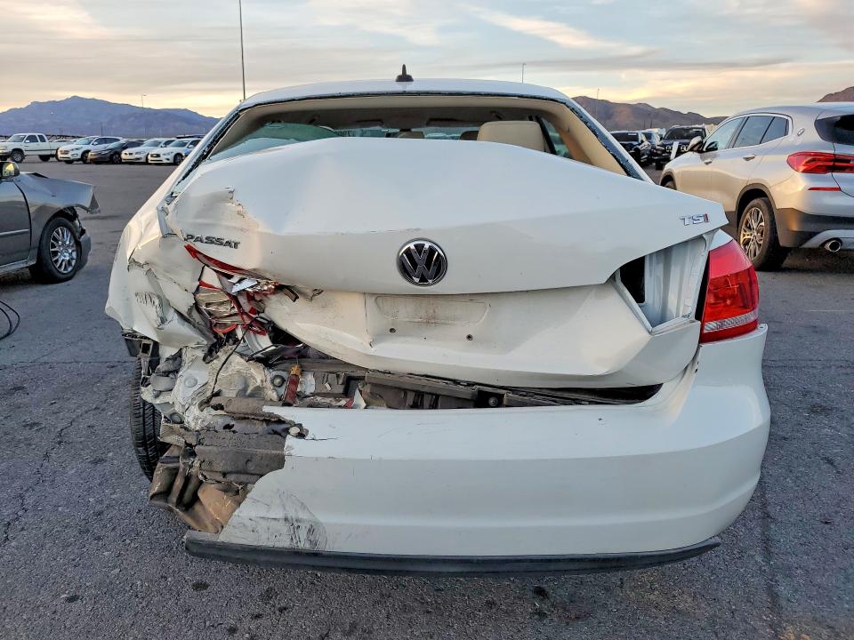 79059085 :رقم المزاد ، 1VWAS7A38FC095928 vin ، 2015 Volkswagen Passat مزاد بيع