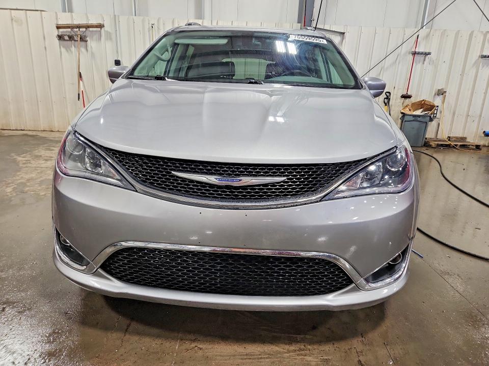 2017 Chrysler Pacifica მანქანა იყიდება აუქციონზე, vin: 2C4RC1EG9HR677009, აუქციონის ნომერი: 76559595
