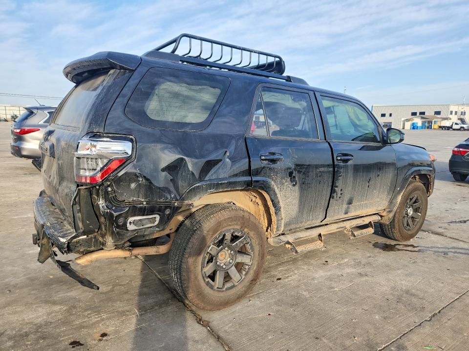 2021 Toyota 4runner მანქანა იყიდება აუქციონზე, vin: JTEBU5JR1M5924443, აუქციონის ნომერი: 77946175
