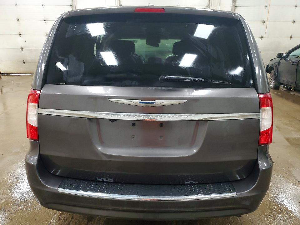 78441765 :رقم المزاد ، 2C4RC1AG0FR676737 vin ، 2015 Chrysler Town & Country مزاد بيع