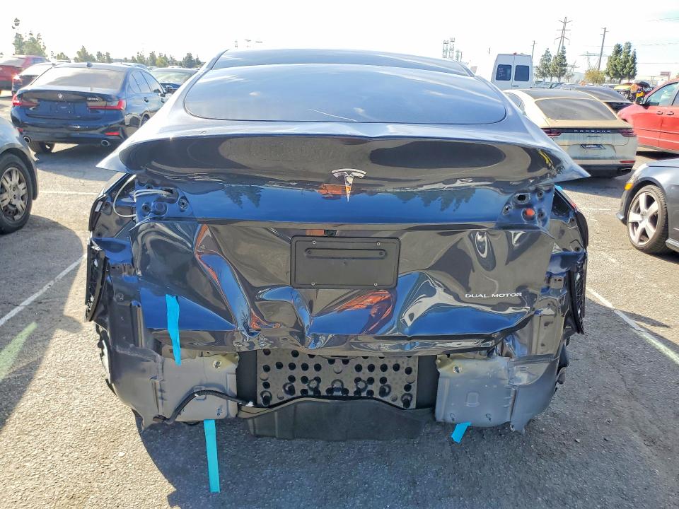 2024 Tesla Model Y მანქანა იყიდება აუქციონზე, vin: 7SAYGAEE5RF071608, აუქციონის ნომერი: 78550295