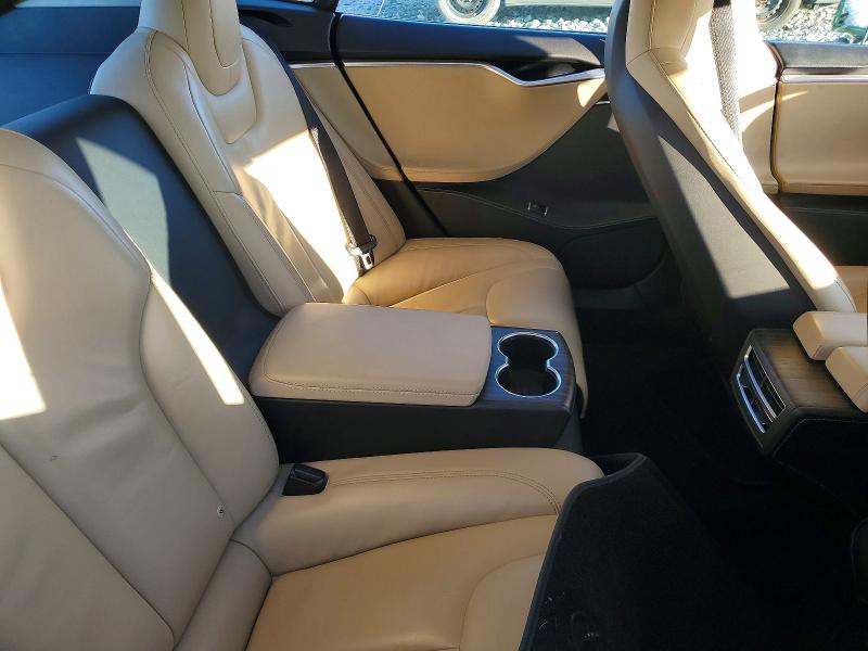 2015 Tesla Model S მანქანა იყიდება აუქციონზე, vin: 5YJSA4H21FFP77395, აუქციონის ნომერი: 78440665