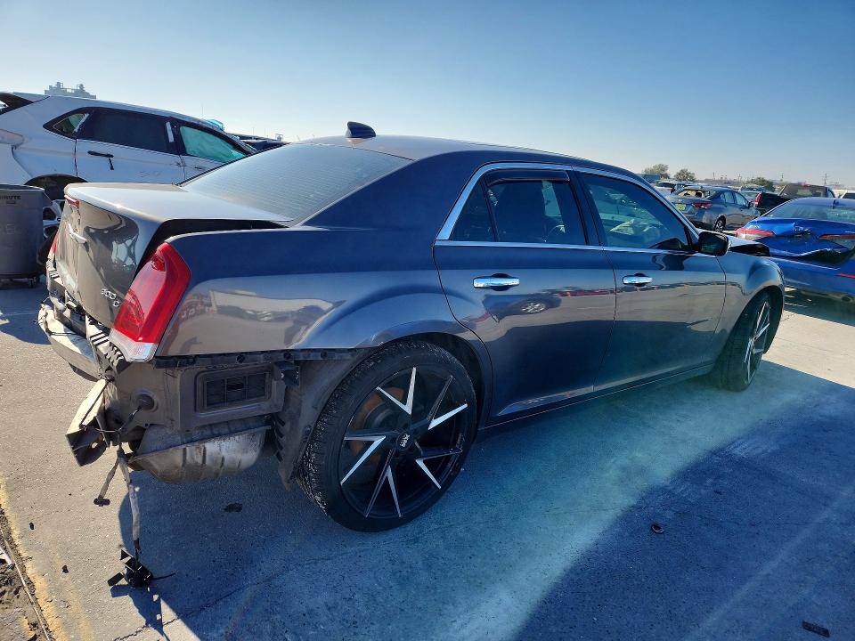 2015 Chrysler 300c მანქანა იყიდება აუქციონზე, vin: 2C3CCAEG8FH853934, აუქციონის ნომერი: 76125565