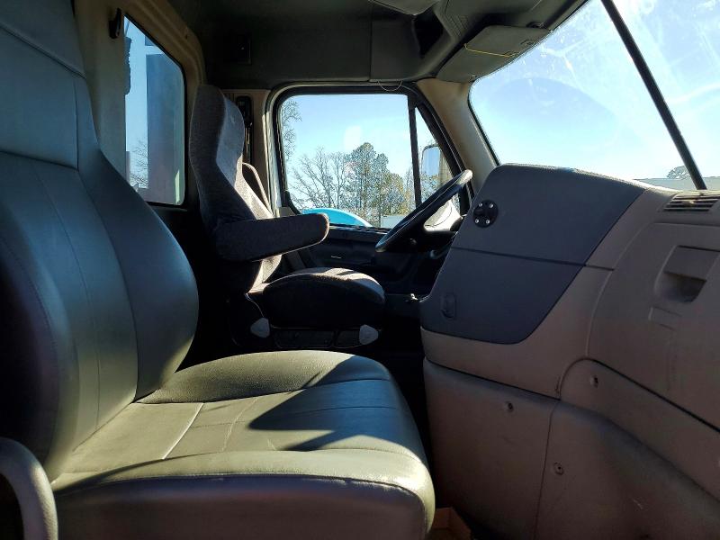 77429215 :رقم المزاد ، 1FUBGEDV0GLHC5749 vin ، 2016 Freightliner Cascadia 1 مزاد بيع