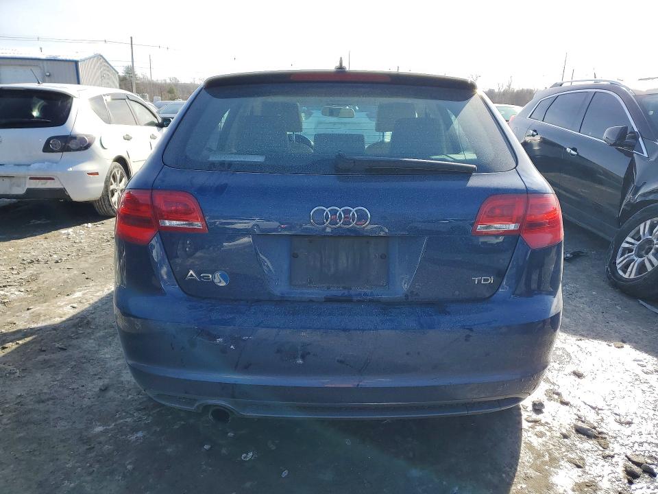 73015965 :رقم المزاد ، WAUBJAFM7CA056311 vin ، 2012 Audi A3 مزاد بيع