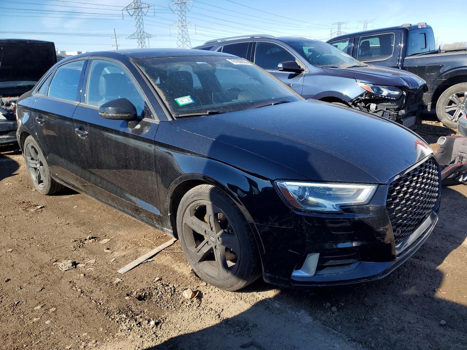Продажа на аукционе авто 2017 Audi A3, vin: WAUAUGFF6H1039868, номер лота: 78160805