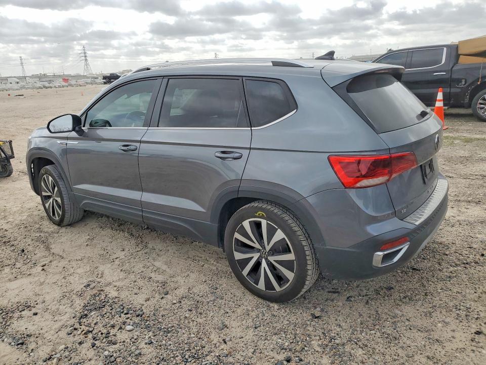 78494135 :رقم المزاد ، 3VVTX7B25NM071359 vin ، 2022 Volkswagen Taos مزاد بيع