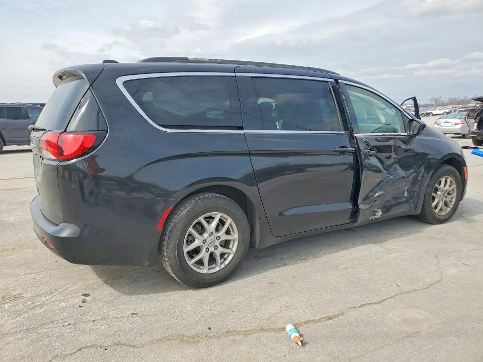 2021 Chrysler Voyager მანქანა იყიდება აუქციონზე, vin: 2C4RC1DG3MR552079, აუქციონის ნომერი: 78617315