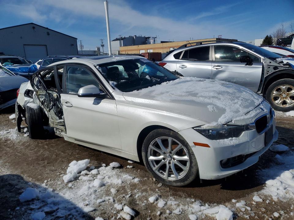 2013 Bmw 328 მანქანა იყიდება აუქციონზე, vin: WBA3B3C53DF537705, აუქციონის ნომერი: 74216775