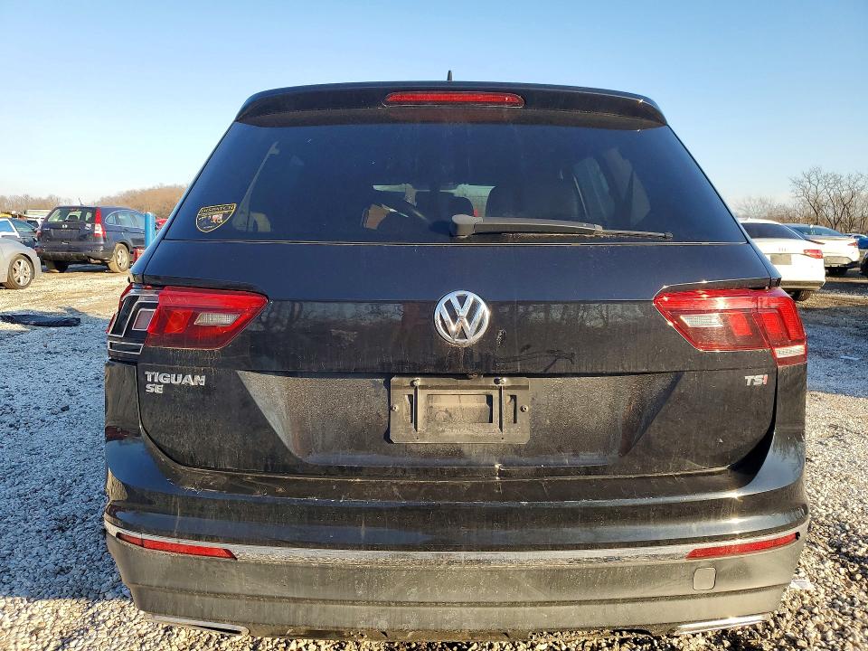 79155025 :رقم المزاد ، 3VV3B7AX7JM199818 vin ، 2018 Volkswagen Tiguan مزاد بيع