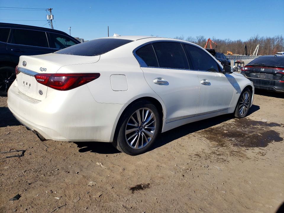 2018 Infiniti Q50 Luxe მანქანა იყიდება აუქციონზე, vin: JN1EV7AR7JM445751, აუქციონის ნომერი: 76543605