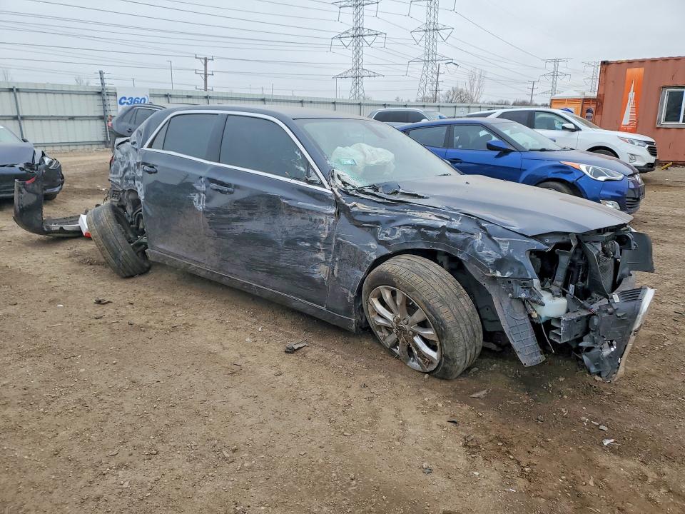 78288795 :رقم المزاد ، 2C3CCARG4JH325021 vin ، 2018 Chrysler 300 مزاد بيع