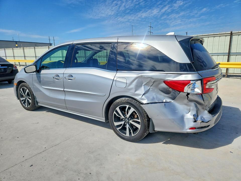 Продажа на аукционе авто 2018 Honda Odyssey, vin: 5FNRL6H99JB015717, номер лота: 79522415