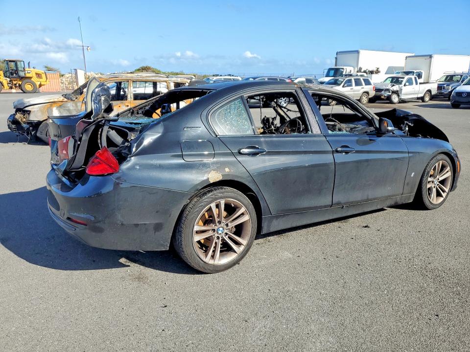 77796075 :رقم المزاد ، WBA8E1C35HA029366 vin ، 2017 Bmw 330e مزاد بيع