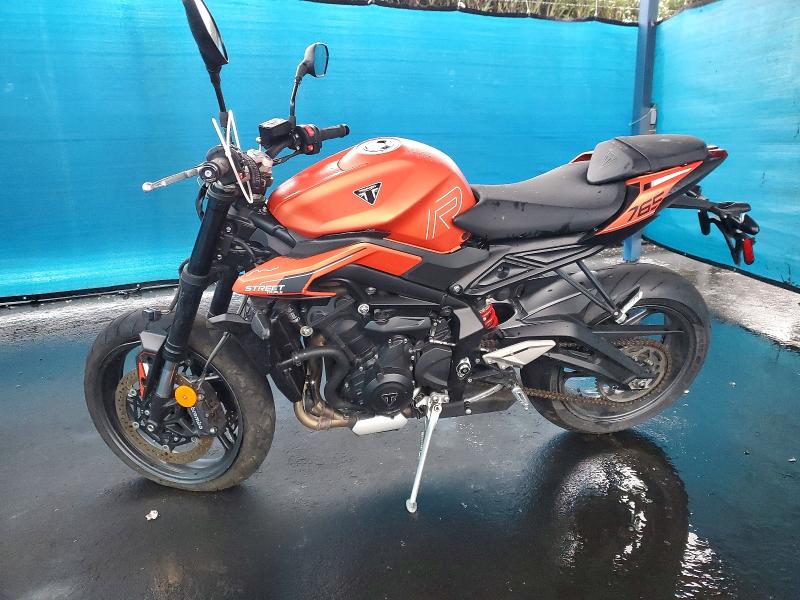 2025 Triumph Motorcycle Street Triple მანქანა იყიდება აუქციონზე, vin: SMTA604S3STCC8767, აუქციონის ნომერი: 77958225