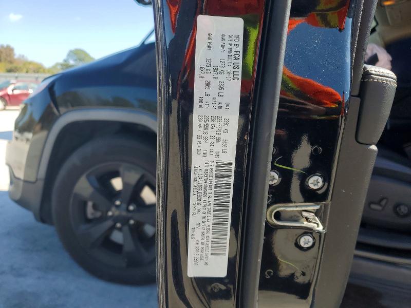 77323055 :رقم المزاد ، 1C4PJLDB3JD563126 vin ، 2018 Jeep Cherokee مزاد بيع
