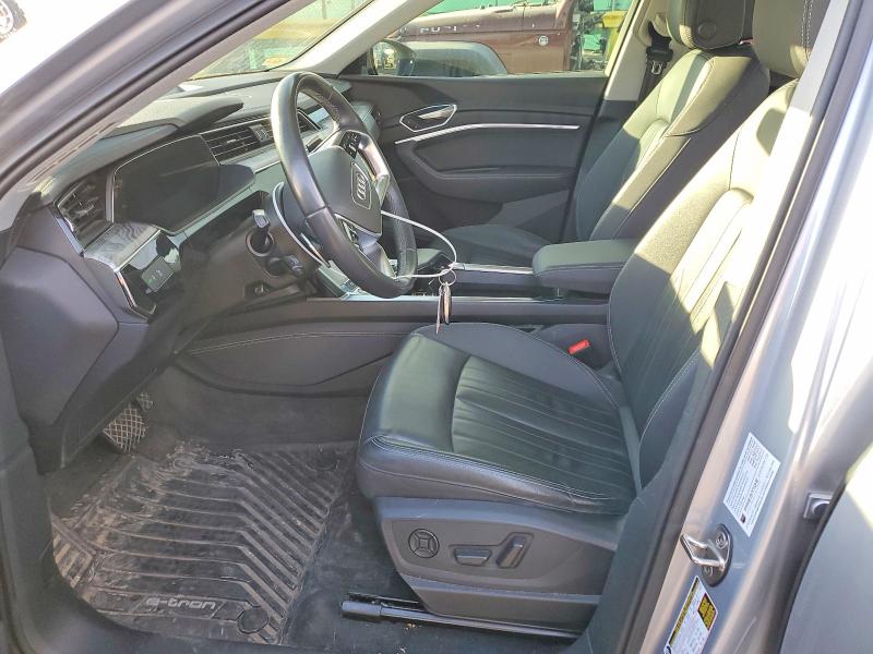 2022 Audi E-tron მანქანა იყიდება აუქციონზე, vin: WA1AAAGE4NB007547, აუქციონის ნომერი: 78201465