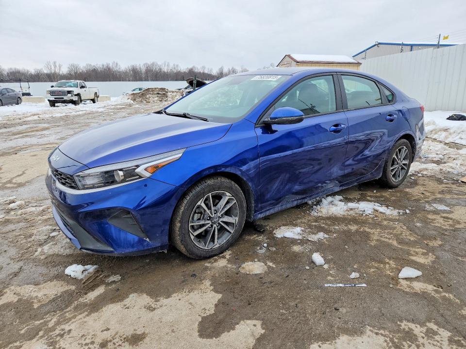 2023 Kia Forte მანქანა იყიდება აუქციონზე, vin: 3KPF24AD5PE572115, აუქციონის ნომერი: 75820815