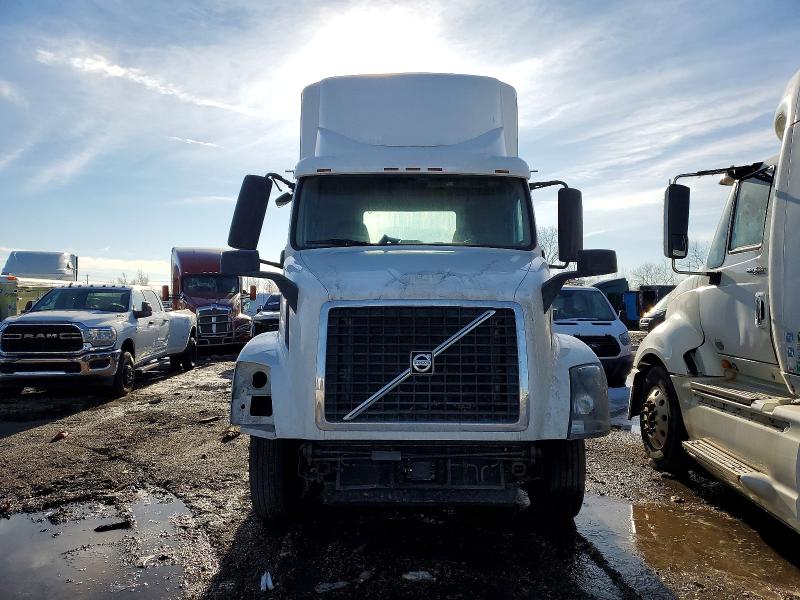 72887915 :رقم المزاد ، 4V4N39TGXHN987946 vin ، 2017 Volvo Vnl مزاد بيع