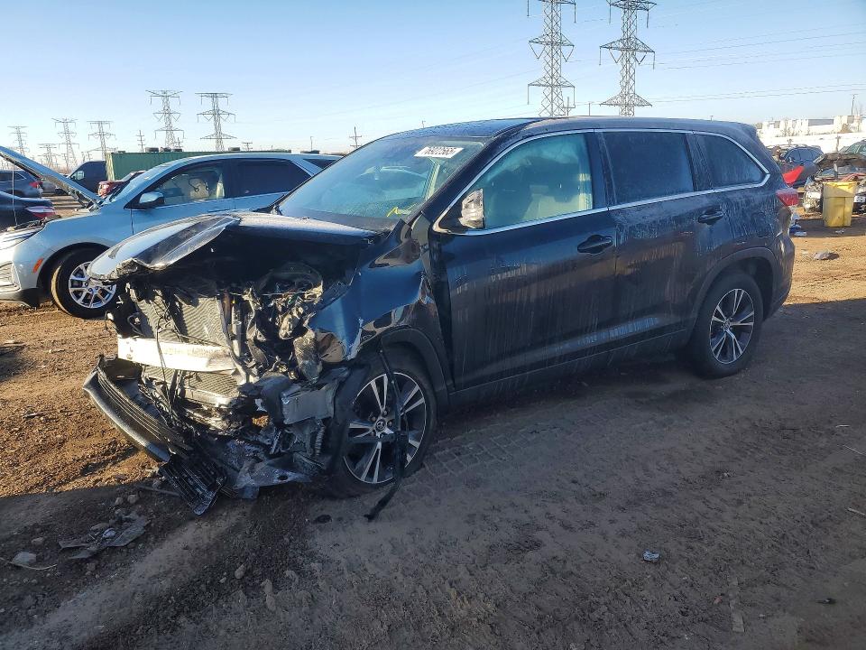 Продаж на аукціоні авто 2019 Toyota Highlander, vin: 5TDZZRFHXKS319999, номер лоту: 76922565