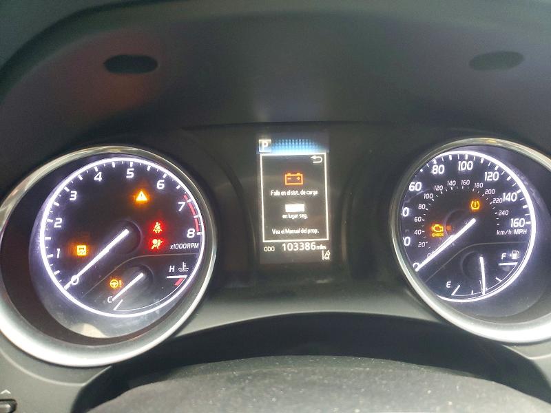 98452895 :رقم المزاد ، 4T1B11HK6JU132185 vin ، 2018 Toyota Camry مزاد بيع