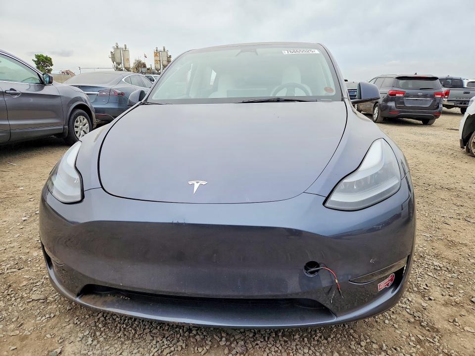 76865525 :رقم المزاد ، 7SAYGDEF5PF775296 vin ، 2023 Tesla Model Y مزاد بيع