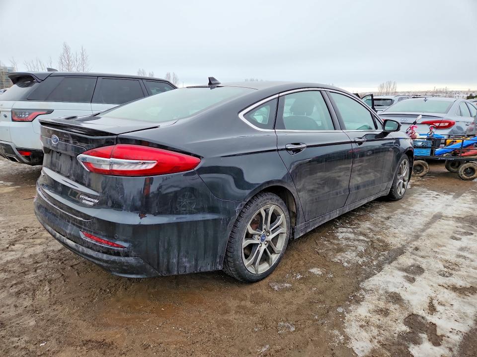 Продажа на аукционе авто 2020 Ford Fusion, vin: 3FA6P0RU9LR182108, номер лота: 76582735